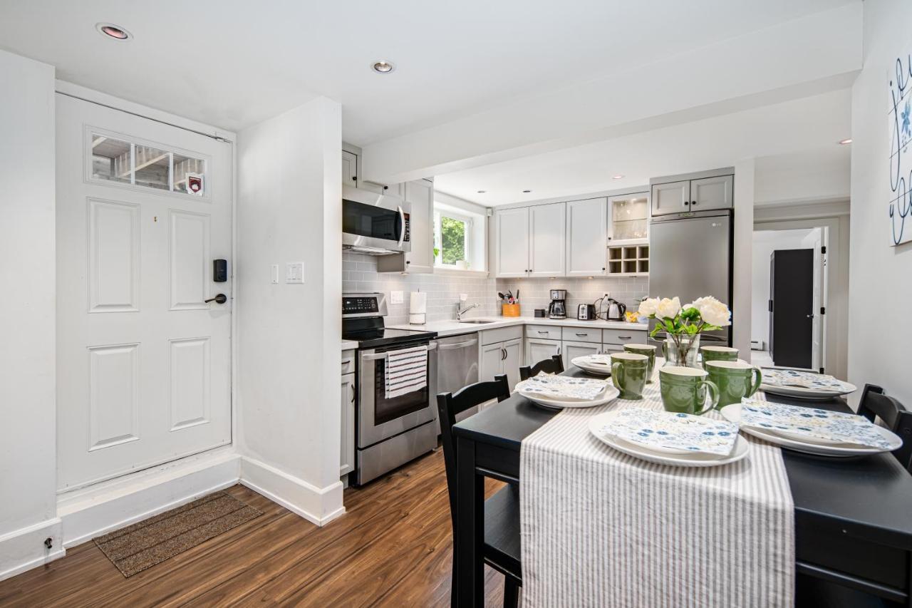 Gorgeous 4 Bedroom Garden Level Suite At Vancouver West & Ubc Exterior photo